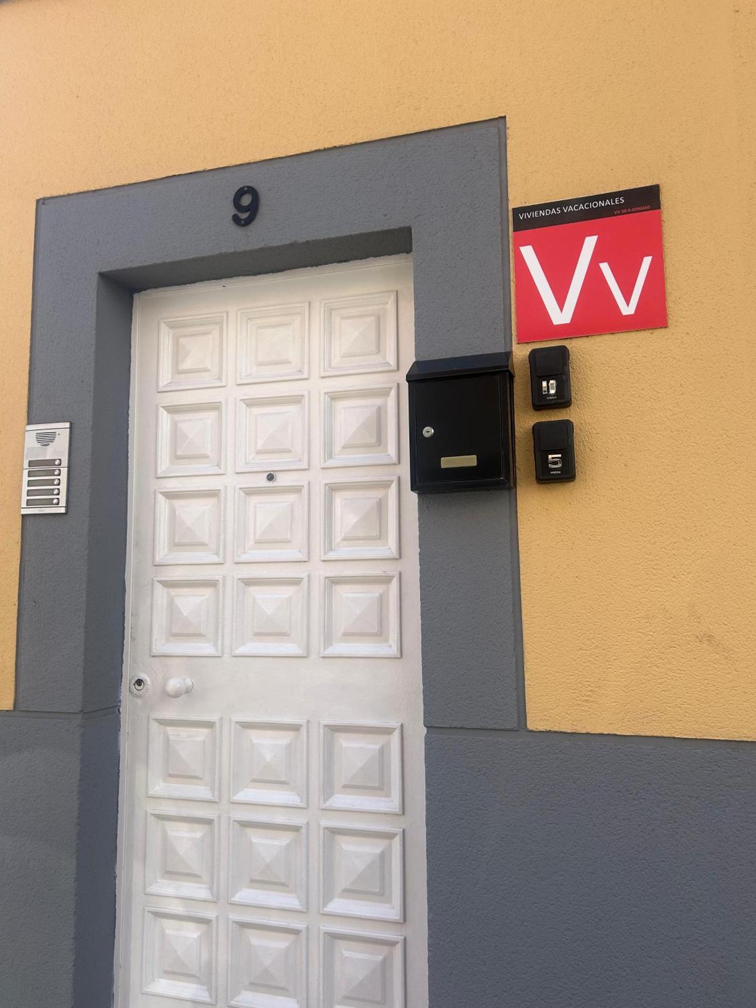 Acogedor Atico Con Terraza En San Cristobal De La Laguna San Cristóbal de La Laguna Exterior foto
